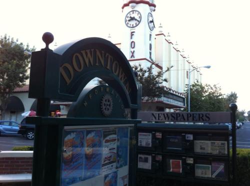 visalia_downtown_fox_01